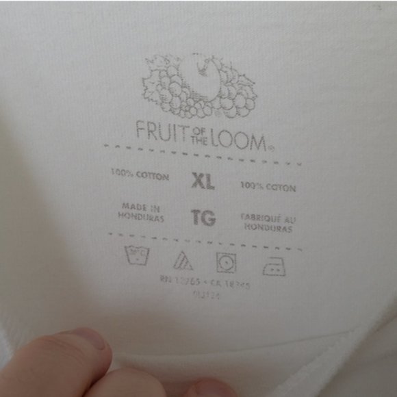 Avia Men's Sport Shorts and Fruit of the Loom T-Shirt - Size 40 - Picture 14 of 16